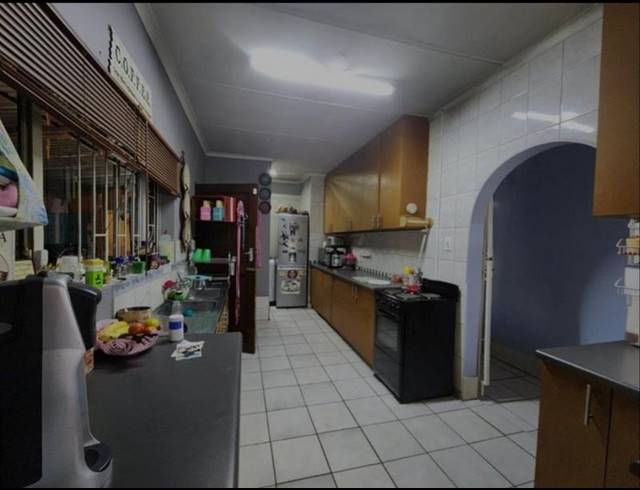 4 BEDROOM HOUSE FOR SALE IN BOOYSENS